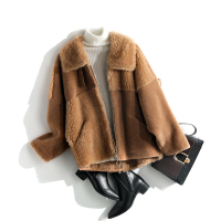 强势补货~2018女装新款海宁厂家直供短款羊剪绒很仙气质皮潮冬