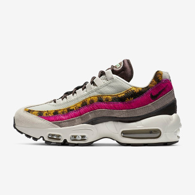 耐克Nike Air Max 95 麂皮拼接不对称 舒适轻便透气气垫缓震女子运动跑步鞋