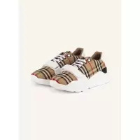 博柏利(BURBERRY)意大利制造休闲跑鞋纺织合成材质拼接减震透气运