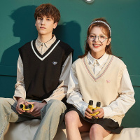 唐狮春新款毛衣情侣马甲男女学院风V领外穿百搭背心宽松学生