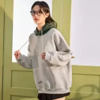 [8.5折价144.4元叠加优惠券]唐狮冬季新款女卫衣撞色拼接绿色连帽套头加绒上衣宽松慵懒风