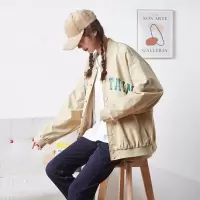 [1折价69.9元叠加优惠券]唐狮春秋薄款外套女新款美式复古字母印花棒球服宽松上衣百搭