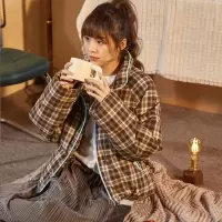 唐狮新款羽绒服冬季女宽松格子假两件拼接满身印休闲保暖上衣