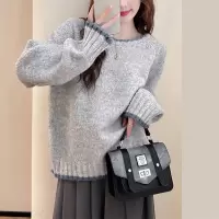 [3件8.5折135.9元,叠加优惠券]唐狮撞色边设计圆领套头灰色毛衣女新款冬季慵懒风休闲上衣qd
