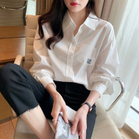 唐狮春季女翻领左胸口袋工艺长袖衬衫百搭上衣时髦减龄