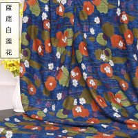 家柏饰(CORATED)人造棉布料服装面料棉麻成人印花夏薄款旗袍裙子连衣裙泡泡棉布料 蓝底白莲花(1米价)