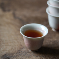 美帮汇红釉开片可养茶杯花神杯高足杯冰裂纹蝉翼纹溪红釉小杯品茗杯茶盏