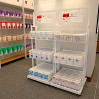 名创小货架子面膜化妆品店铺多层网篮带广告牌收银台移动展示