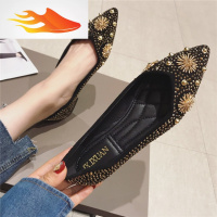 FISH BASKET雪花水钻铆钉尖头女鞋印花布时尚单鞋2019春新款韩版舒适软平底鞋