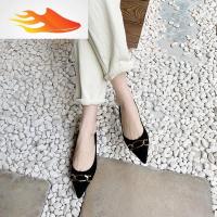 FISH BASKET2019早春 气质绒面浅口低跟单鞋巴洛克金属扣子复古平底百搭女鞋