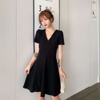 2020新款夏季大码女装小黑裙修身显瘦V领a字裙短袖胖妹妹连衣裙女 臻依缘