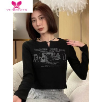 YUNWUXIN复古字母印花紧身长袖t恤女早秋新款修身显瘦露肚脐短款上衣ins潮T恤