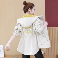 班俏BANQIAO短款学生外套女春秋百搭2021新款潮韩版宽松小个子显高薄风衣