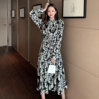 班俏BANQIAO2021早春新款气质设计款立领泼墨碎花连衣裙复古长袖收腰显瘦长裙