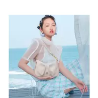 欧时纳腋下包包女夏2021新款新潮时尚单间斜挎包高级洋气褶皱云朵包