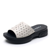 公牛乐途2021妈妈鞋真皮软底女式妈妈拖鞋女夏季防滑外穿中跟坡跟女士中年凉拖