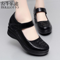 公牛乐途2021春夏女鞋厚底坡跟真皮鞋浅口单鞋中跟女士皮鞋水钻中年妈妈跳舞鞋