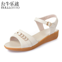 公牛乐途2021夏季平底软底防滑妈妈凉鞋平跟老人凉鞋女大码舒适中老年女鞋