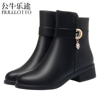 公牛乐途妈妈鞋棉鞋冬季2021新款中跟女鞋中年加绒保暖防滑短靴中老年皮鞋