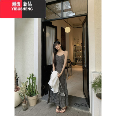YIBUSHENG季2024新款复古气质吊带裙女小众设计感破洞连衣裙显瘦修身长裙