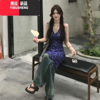 YIBUSHENG挂脖吊带碎花连衣裙子女季2024新款法式气质看海边度假长裙