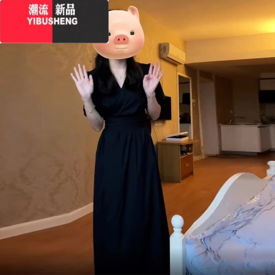 YIBUSHENG法式赫本风v领黑色连衣裙子女季2024新款看小个子气质长裙