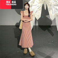 YIBUSHENG红色小飞袖格纹吊带连衣裙子女装季2024新款小个子气质绝美长裙