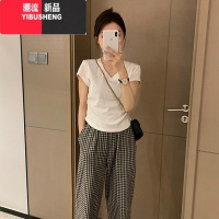 YIBUSHENG法式正肩v领短袖t恤女季2024新款微胖修身收腰显瘦大码短款上衣