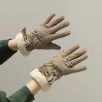 韩版学生女冬天骑车防水防风羽绒棉加厚防寒可爱触屏加绒保暖手套串得起