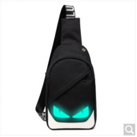 2019新款胸包日韩潮流休闲腰包男斜挎包运动女胸前包单肩背包小包