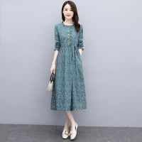  碎花连衣裙女长袖2020年秋季女装新款收腰减龄显瘦气质休闲裙子