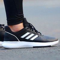 正品阿迪达斯男鞋2018冬季新款运动鞋耐磨防滑羽毛球鞋球鞋F36717