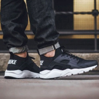 正品耐克男鞋Nike Air Huarache Ultra华莱士气垫运动鞋跑步鞋819685