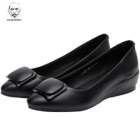 老人头2020真皮软底妈妈鞋春秋款坡跟单鞋中年女鞋子韩版舒适百搭女式单皮鞋