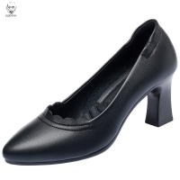 老人头妈妈鞋子单鞋真皮软底2020新款春秋款中跟女鞋中年中老年高跟皮鞋