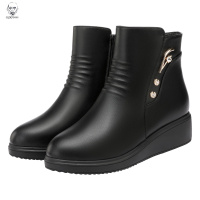 老人头2021妈妈鞋马丁棉鞋女秋冬季年真皮软底短靴坡跟皮鞋加绒靴子女鞋