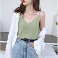 白色宽松冰丝吊带女卡卡同款内搭打底无袖针织小背心外穿网红上衣