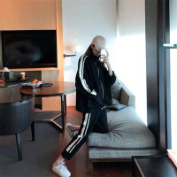 恋名媛孕妇春装套装时尚款网红春款潮辣妈个性洋气卫衣外套运动装两件套孕妇装