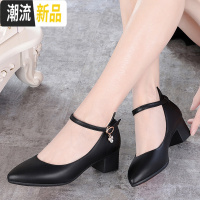 妈妈鞋子软底女鞋春秋款单鞋2020新款中跟真皮一字扣粗跟春款皮鞋 广赫