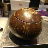 海南老椰子预切割椰皇新鲜椰子商用抛光老椰子壳加工切口开盖