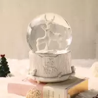 欧式熊鹿水晶球摆件音乐盒带雪花可发光可爱八音盒女生男生日