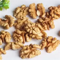新疆纸皮核桃仁原味新货现剥现发散装新鲜香脆