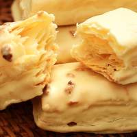 果仁松塔千层酥饼干大份量批发 台湾风味食白巧力下午茶