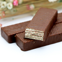 雀巢脆脆鲨巧力味夹心威化饼干整条办公室食休闲 白巧克力味32条整盒