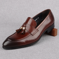 公牛乐途2020轻奢定制套脚男士商务正装尖头皮鞋英伦低帮鞋子真皮透气流苏潮休闲单皮鞋