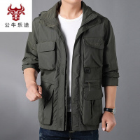 公牛乐途2020中年男士休闲冲锋衣男士户外登山服爸爸装多口袋外套男士宽松外套