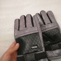 冬季防滑全指手套户外运动防寒抗风自行车电动车骑行手套