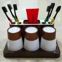 1/2/3口之家牙刷架洗漱套装情侣牙膏架漱口杯牙刷盒刷牙杯架台式 三人纯咖啡