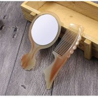 牛筋镜梳套装便携式塑料化妆手柄小镜子带小梳子防静电 邮
