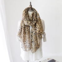 盛世尼曼明星同款豹纹围巾韩版时尚女士百搭薄款纤维纱巾春秋冬季丝巾披肩